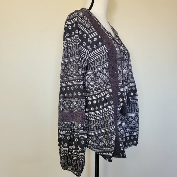 Hint Of Mint Sz L Peasant Boho Long Sleeve Pullover Top Crochet Lace Tassled - Picture 3 of 14